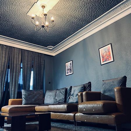 Central Apartment Black Cat 卡尔洛沃 外观 照片